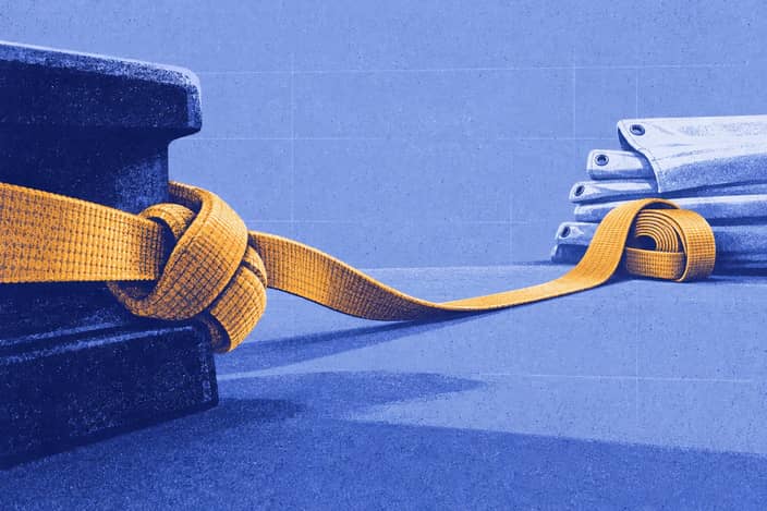 Editorial illustration of A knotted lashing strap linking disrupted transit to delayed sailing schedules.